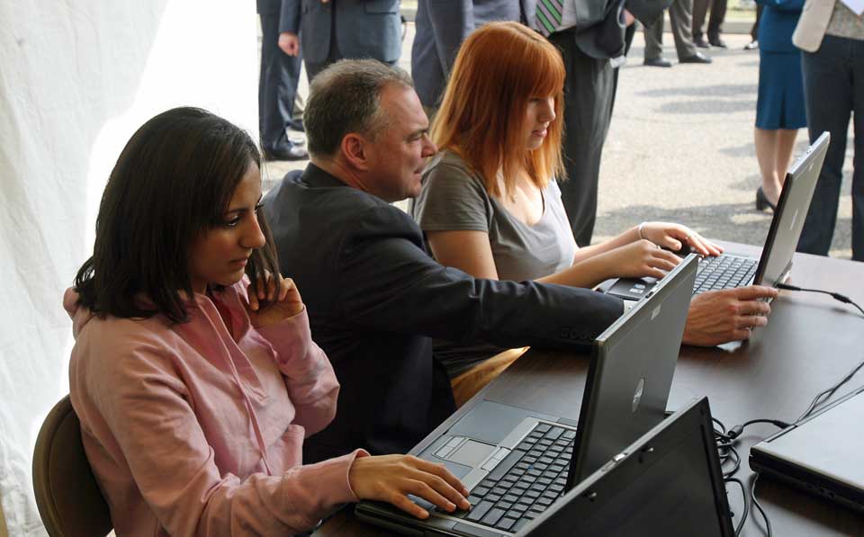 Hampton Roads Group Features Kaine Emails in Open Government “Hack-a-Thon”